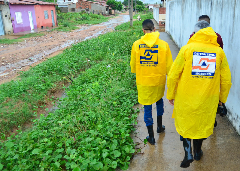 Prefeitura de Mossoró convoca reunião extraordinária para discutir ações emergenciais devido às chuvas fortes