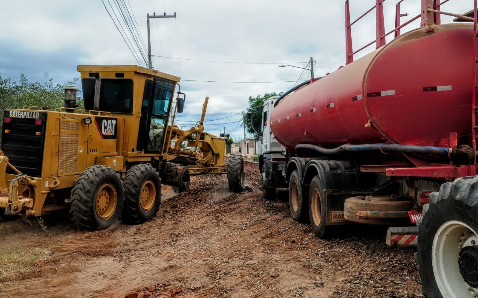 Prefeitura inicia programa Asfalto no Bairro com investimento de 20 milhões de reais