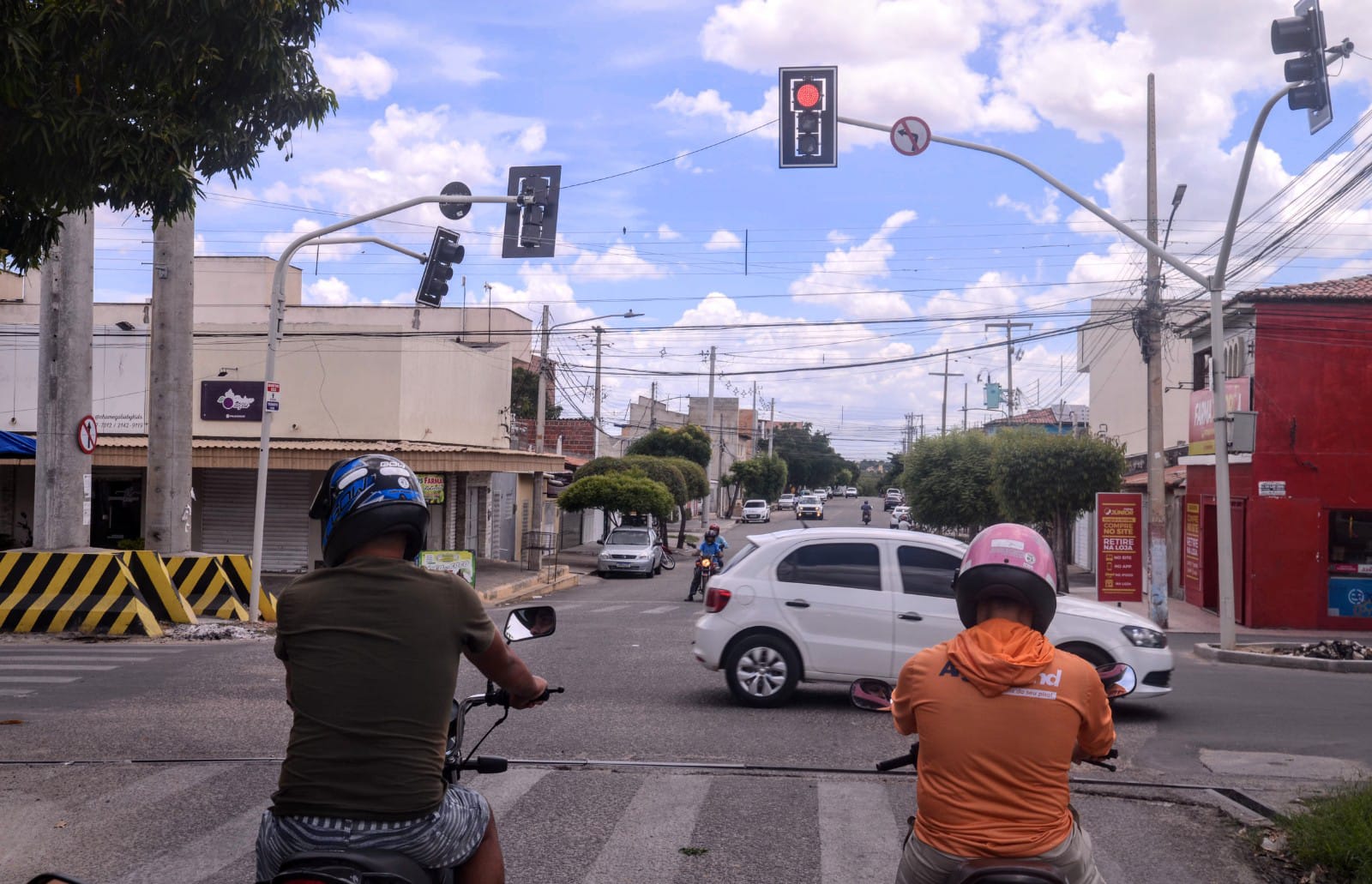 Prefeitura realiza trabalho de modernização semafórica