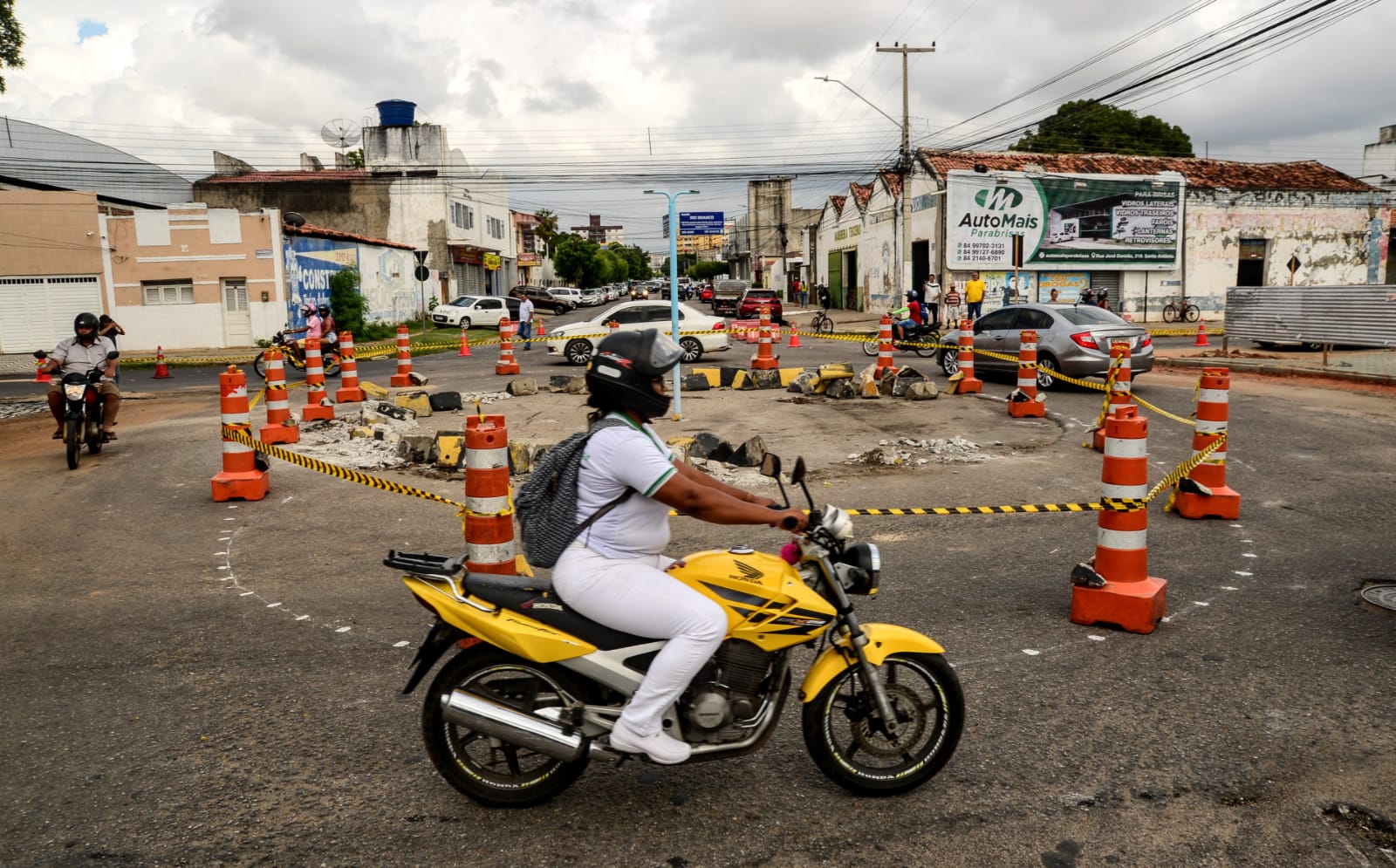 Prefeitura inicia simulação para melhoria do trânsito na rotatória do Vuco-Vuco