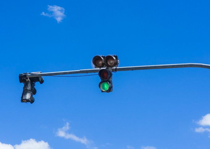 Sesdem promove adequação semafórica e melhora acesso ao bairro Vingt Rosado