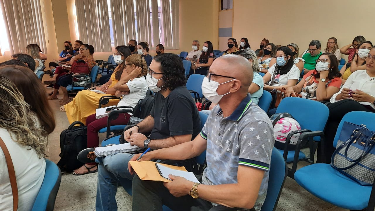 Secretaria de Educação realiza seminário sobre eleição de conselheiros escolares