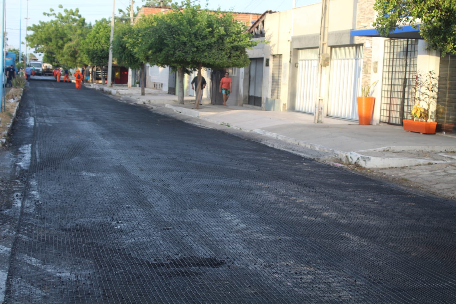 “Mossoró Realiza”: serviços de recapeamento asfáltico total da Alberto Maranhão avançam