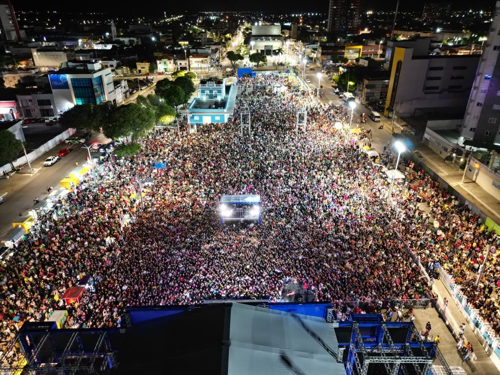 Primeira noite do “Mossoró Sal & Luz” 2023 reúne 70 mil pessoas