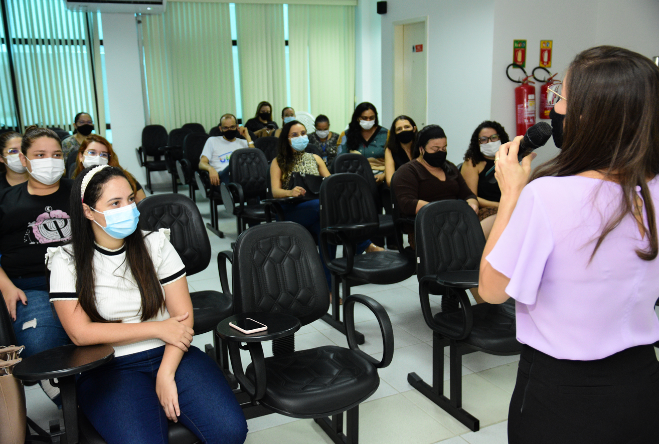 Oficina debate fortalecimento da rede de enfrentamento à violência contra as mulheres