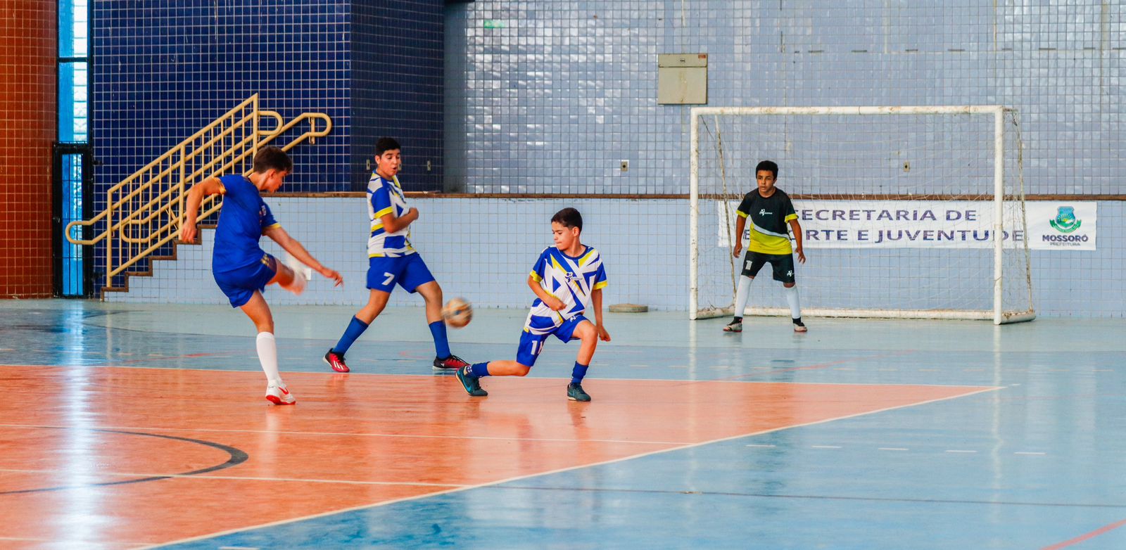 JEMs 2023 começam com partidas de futsal, handebol e vôlei de duplas