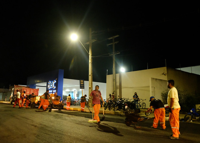 Avenida Cunha da Mota passa por obras de recomposição asfáltica