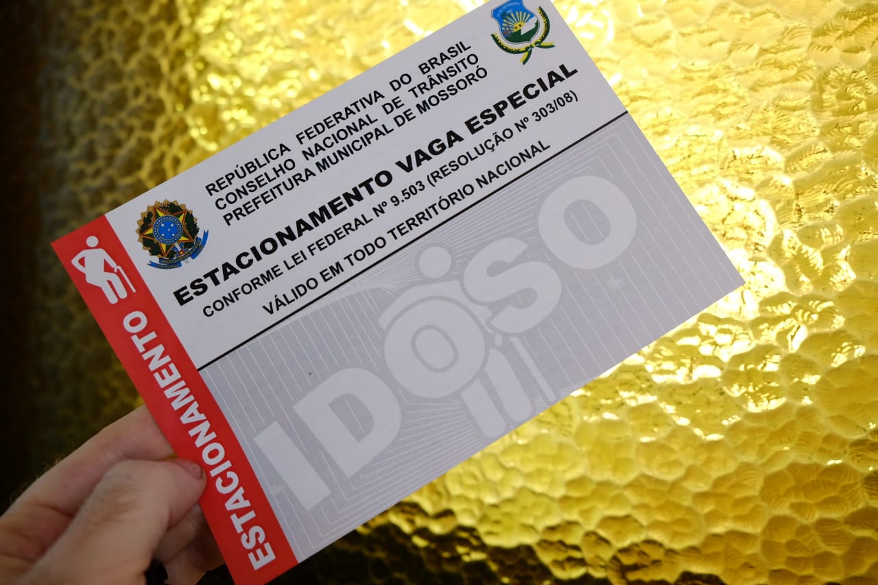 Secretaria emite cartão de estacionamento para idosos e deficientes de forma gratuita