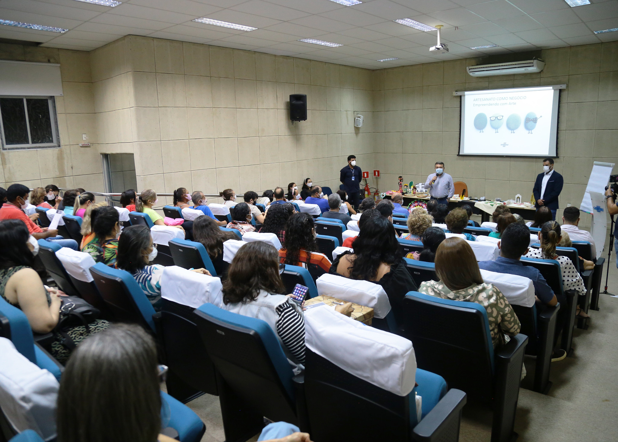 Secretarias municipais promovem encontro de artesãos em parceria com o Sebrae e a Frentur