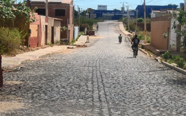 Calçamento da rua Francisca Maria de Morais será entregue neste sábado pela Prefeitura de Mossoró