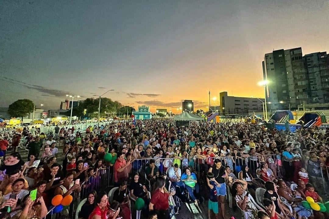 Festa na Estação das Artes reúne mais de 20 mil crianças e pais