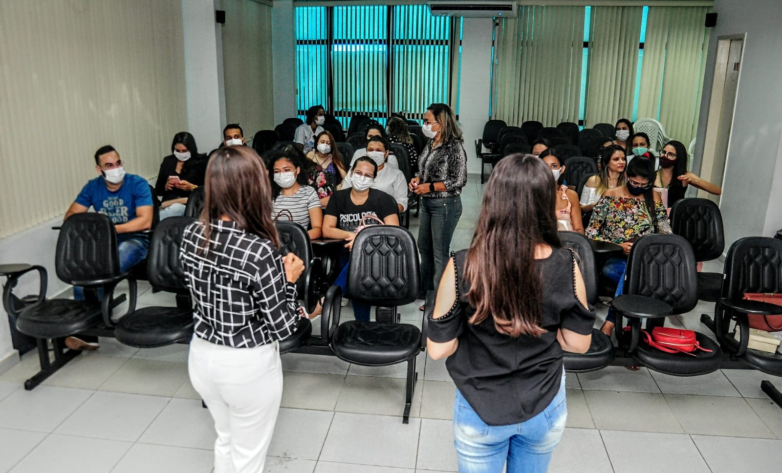 Estagiários do Criança Feliz passam por oficina sobre Estatuto da Criança e do Adolescente