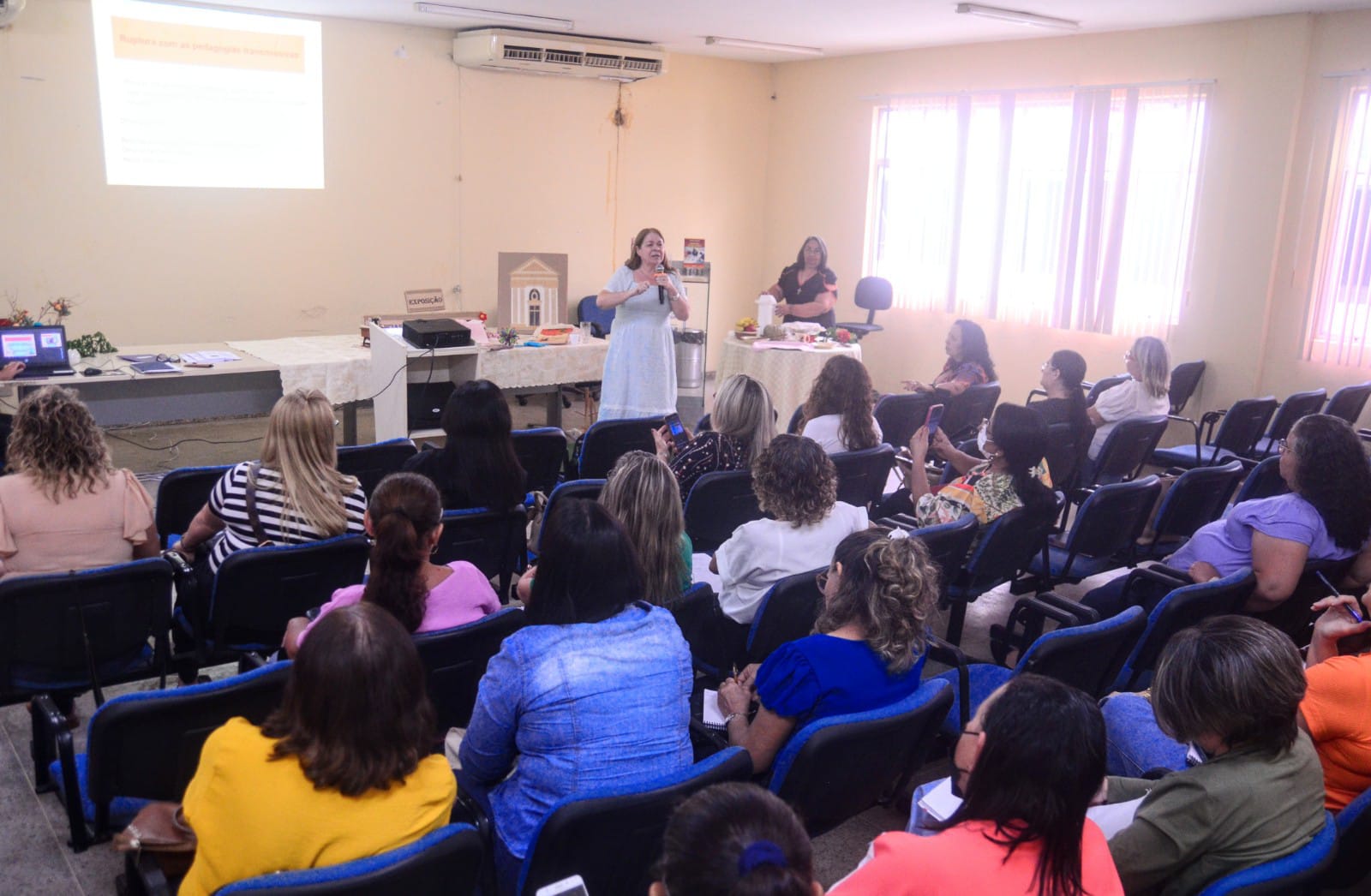 Encontro formativo reúne supervisores da Rede Municipal e debate acolhimento de crianças