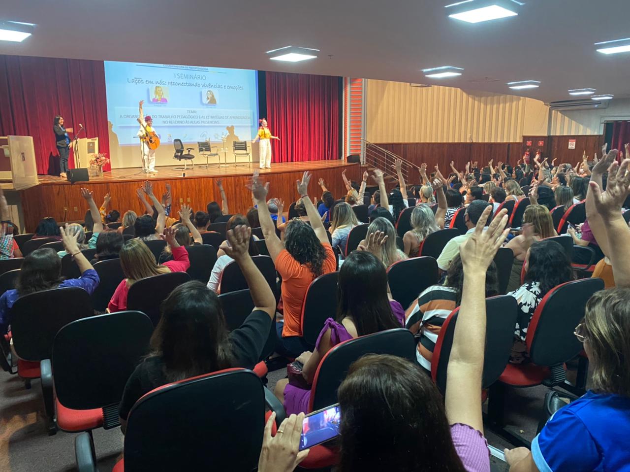 Professores, supervisores e diretores participam do I Seminário do projeto “Laços em Nós”