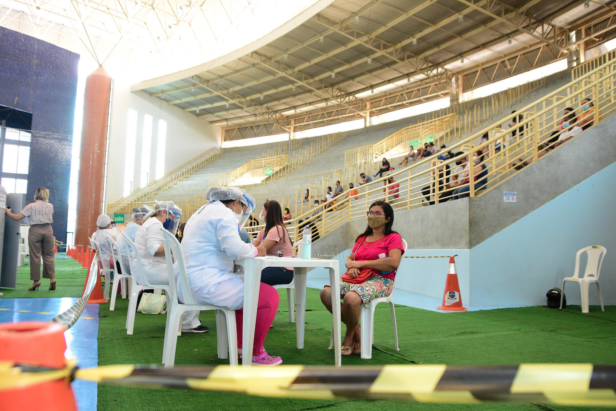 Servidores de testagem e vacinação são liberados para Dia das Mães