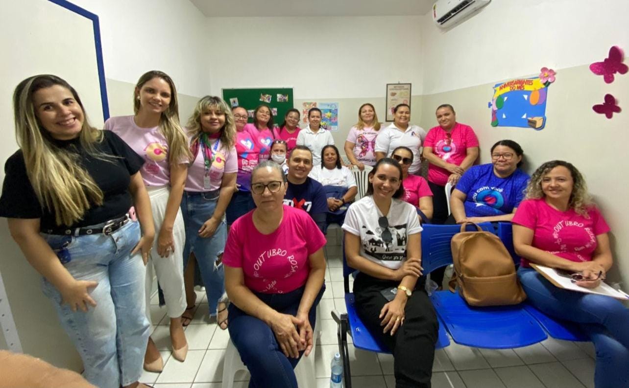 Roda de conversa com profissionais da saúde discute prevenção ao câncer de mama