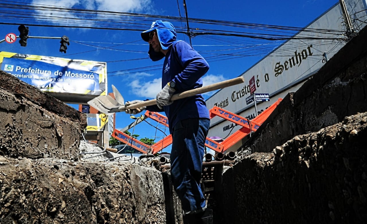 Obras nas imediações da Cobal avançam para resolver problemas de alagamentos