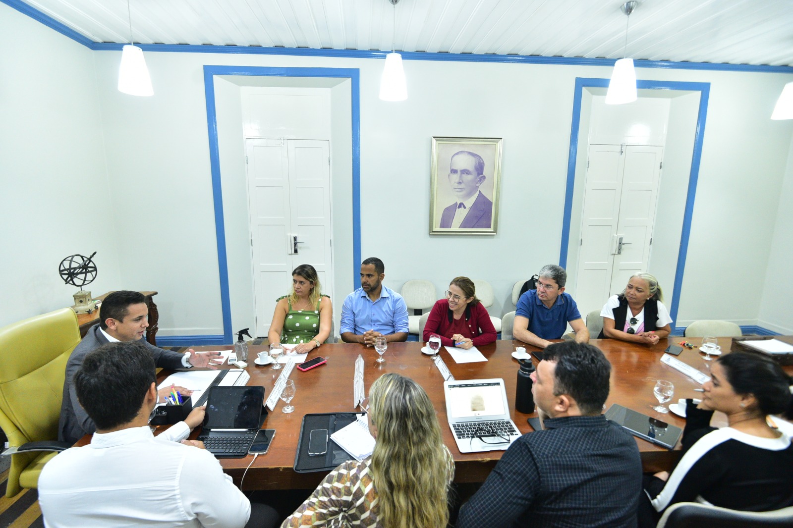 Prefeitura recebe sindicato e avança em diálogo com servidores da saúde