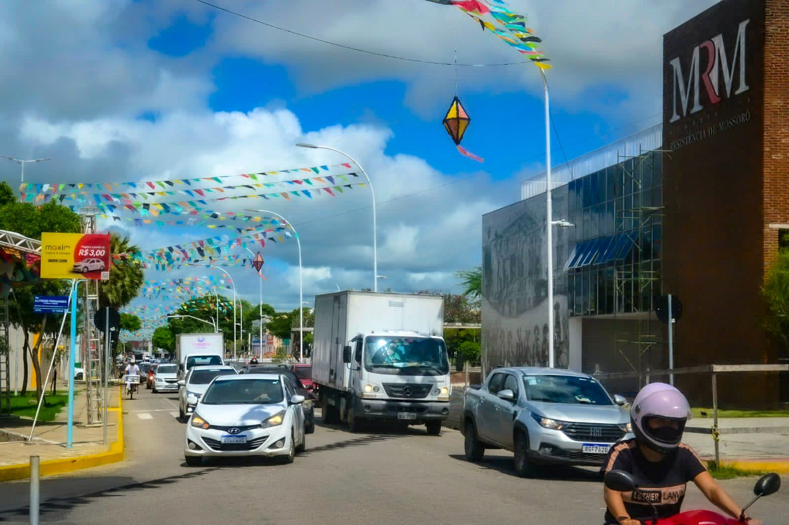 Departamento de Trânsito orienta condutores para o “Pingo da Mei Dia”