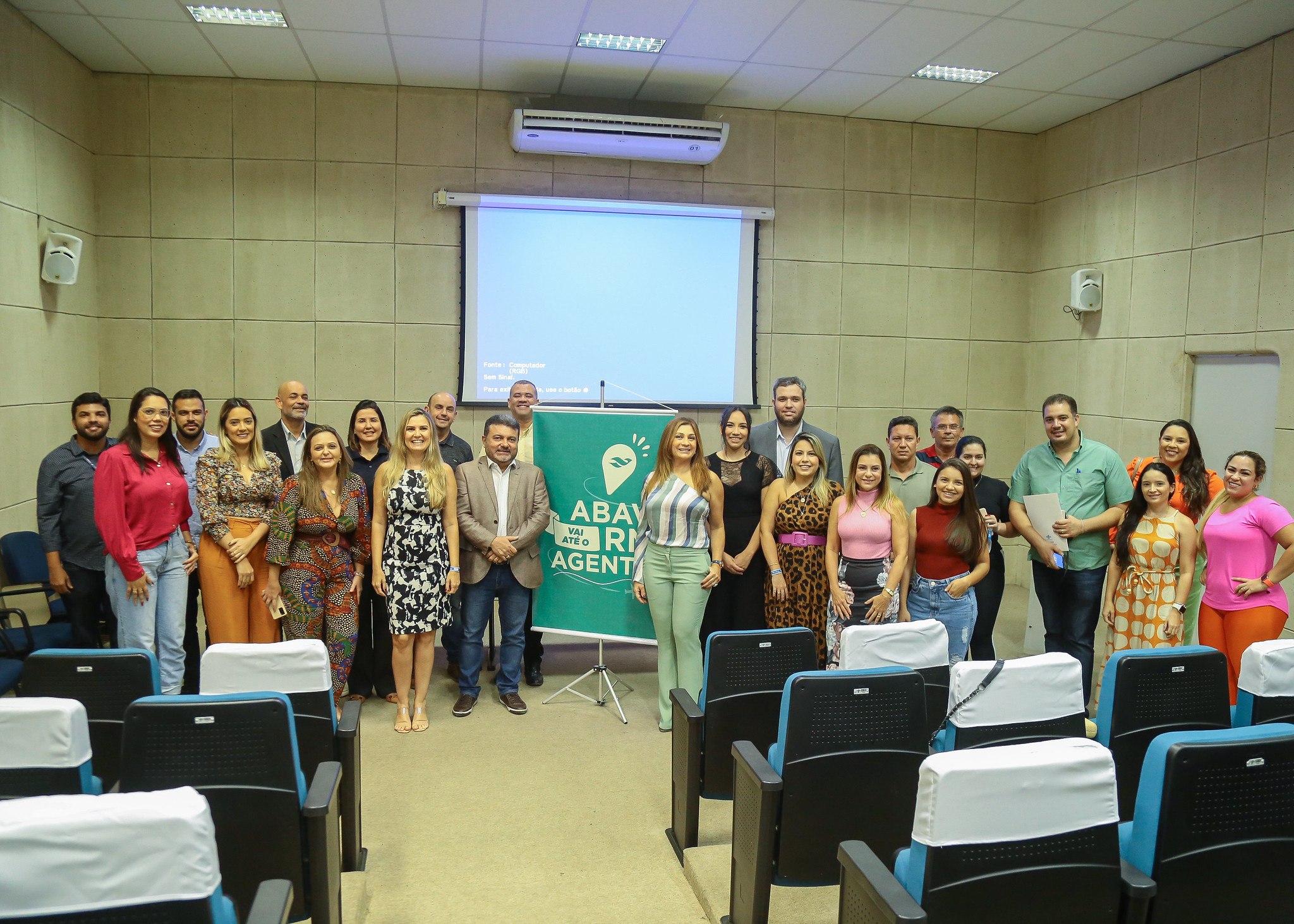 Titular da SEDINT participa de reunião da ABAV RN com agentes de viagens de Mossoró