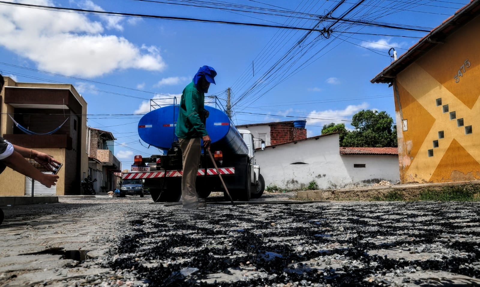 Operação tapa-buracos avança em ruas da zona Sul de Mossoró