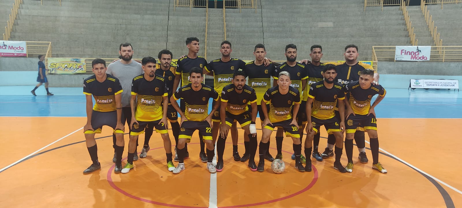 Estreias e goleadas marcam segunda rodada da seletiva do futsal para o CEM