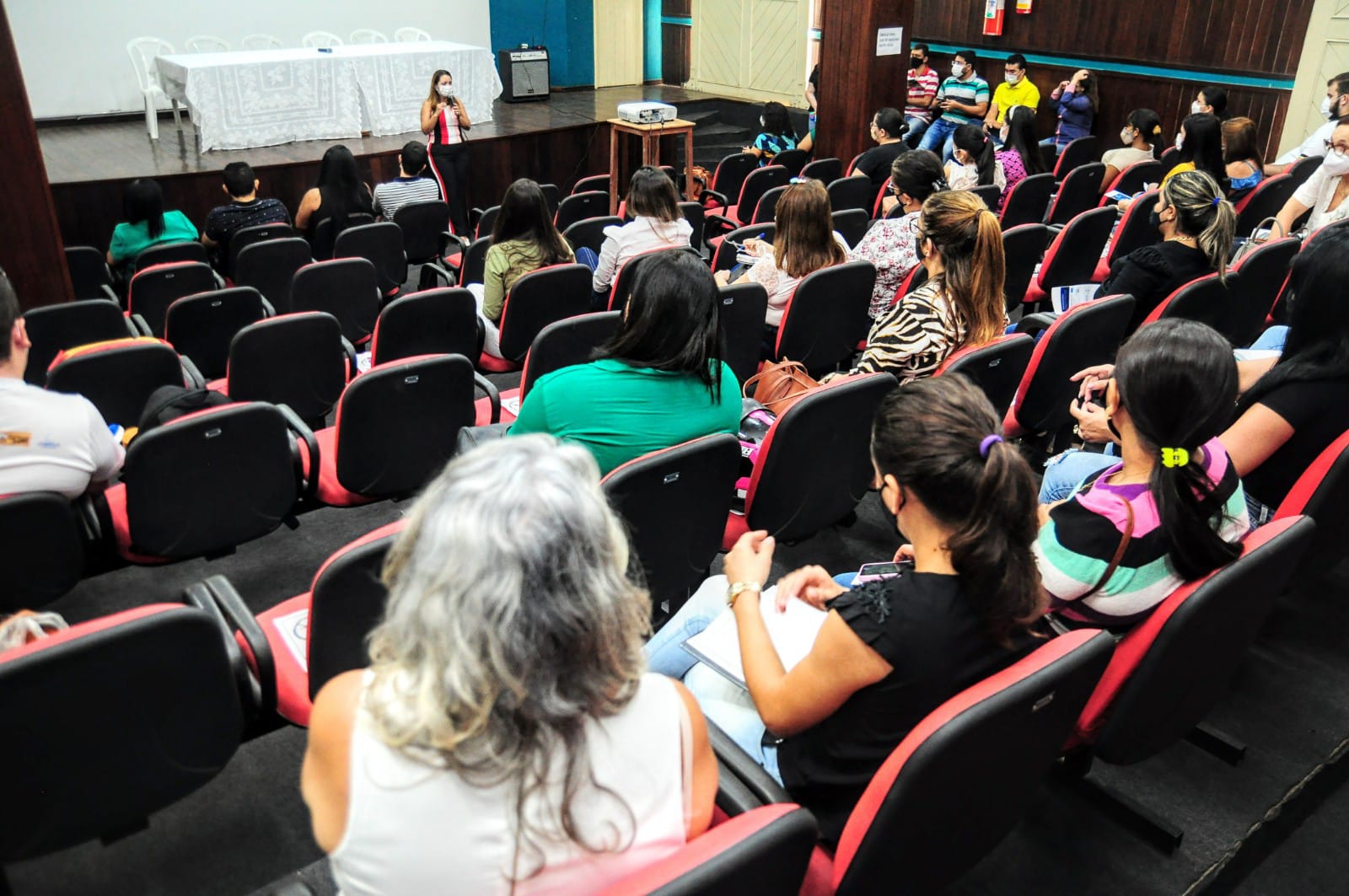 2º módulo de curso de nivelamento e atualização aborda usuários da assistência social