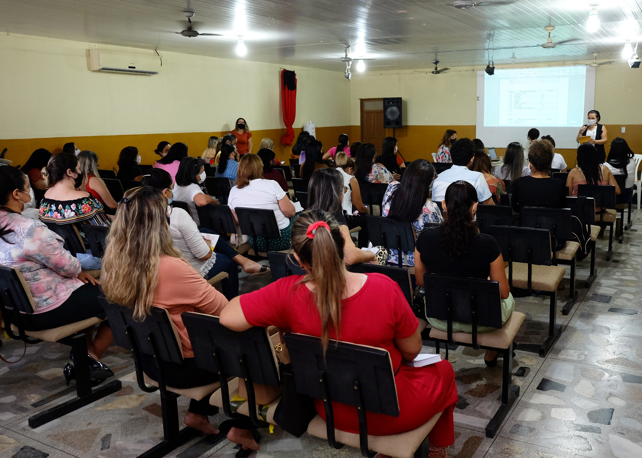 Educação Infantil define livros didáticos para a pré-escola