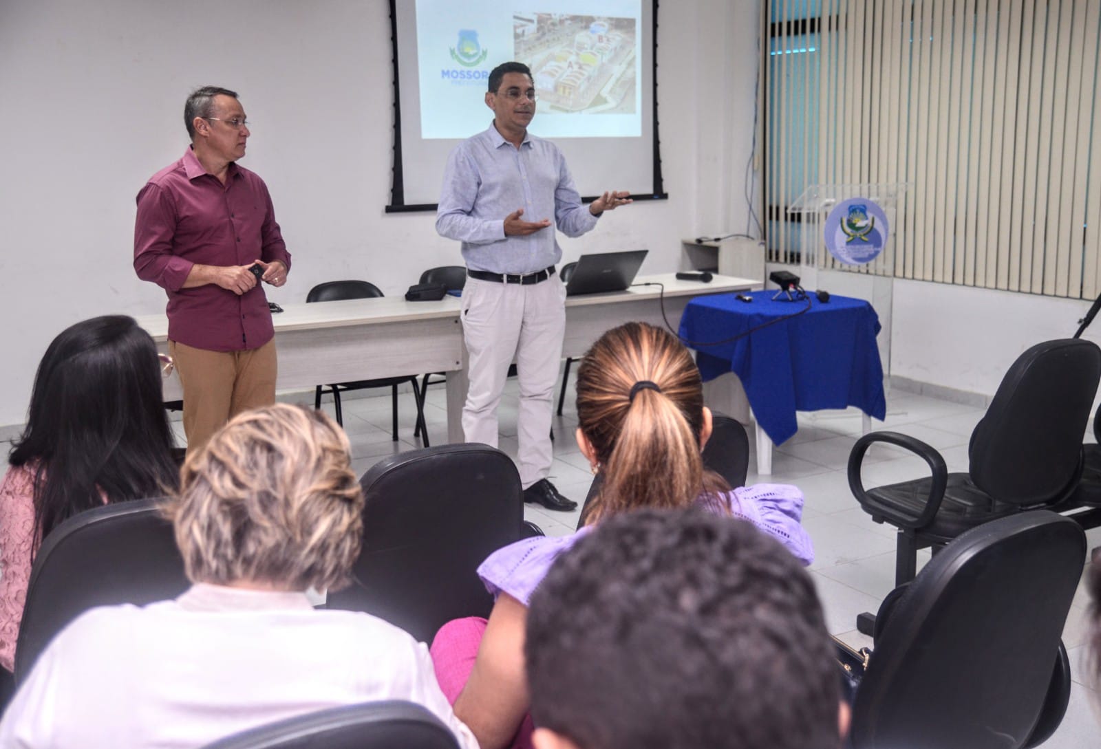 Sedint apresenta edital de licitação voltado à administração da Praça da Convivência