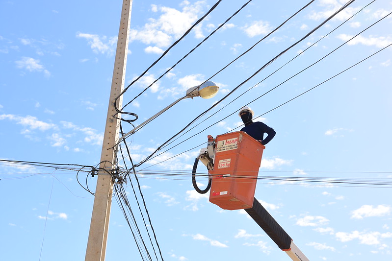 Mossoró avança na modernização da iluminação pública com lâmpadas de led