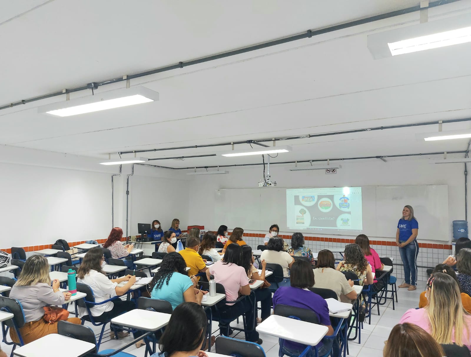 Supervisores da Rede Municipal recebem orientações sobre Feira de Ciências