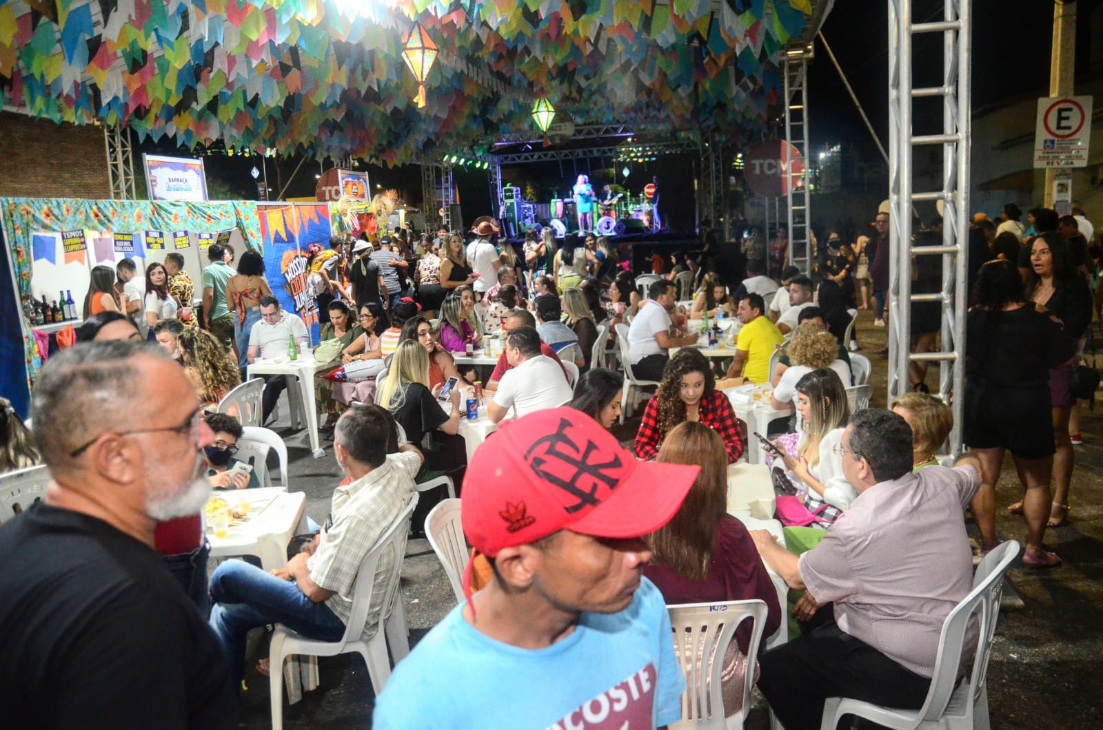 Noite de sábado no Cidadela tem muito forró das antigas e atual, piseiro e samba