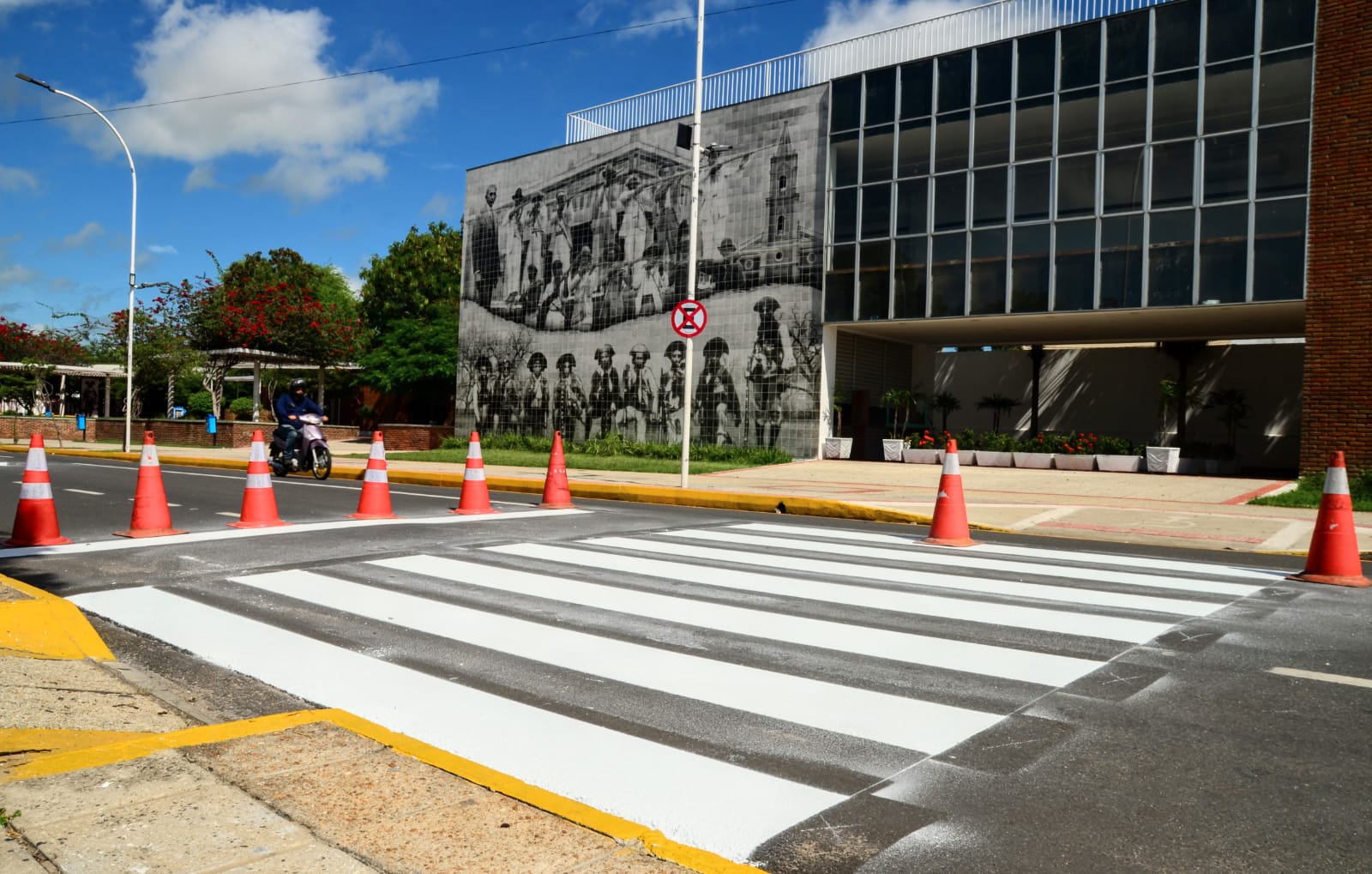 Prefeitura avança na sinalização viária da avenida Rio Branco