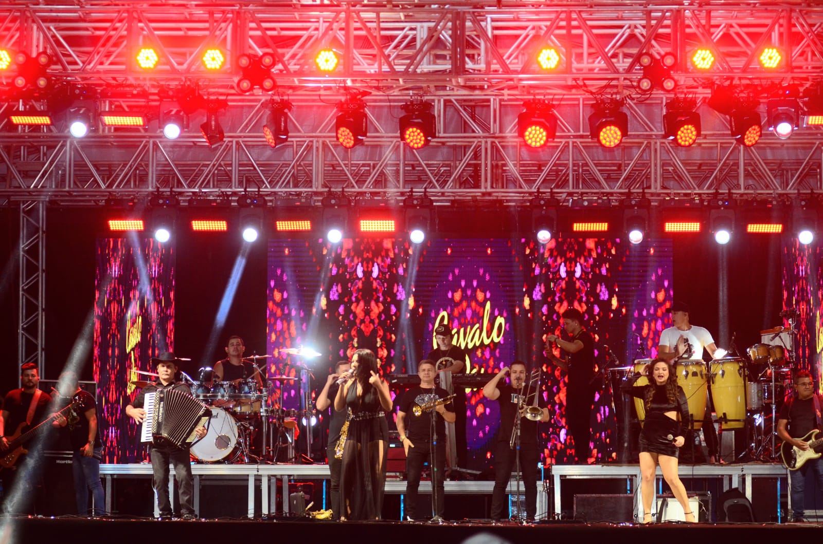 Última noite de shows na Festa do Bode garante forró tradicional e uma viagem ao passado com a banda Cavalo de Pau