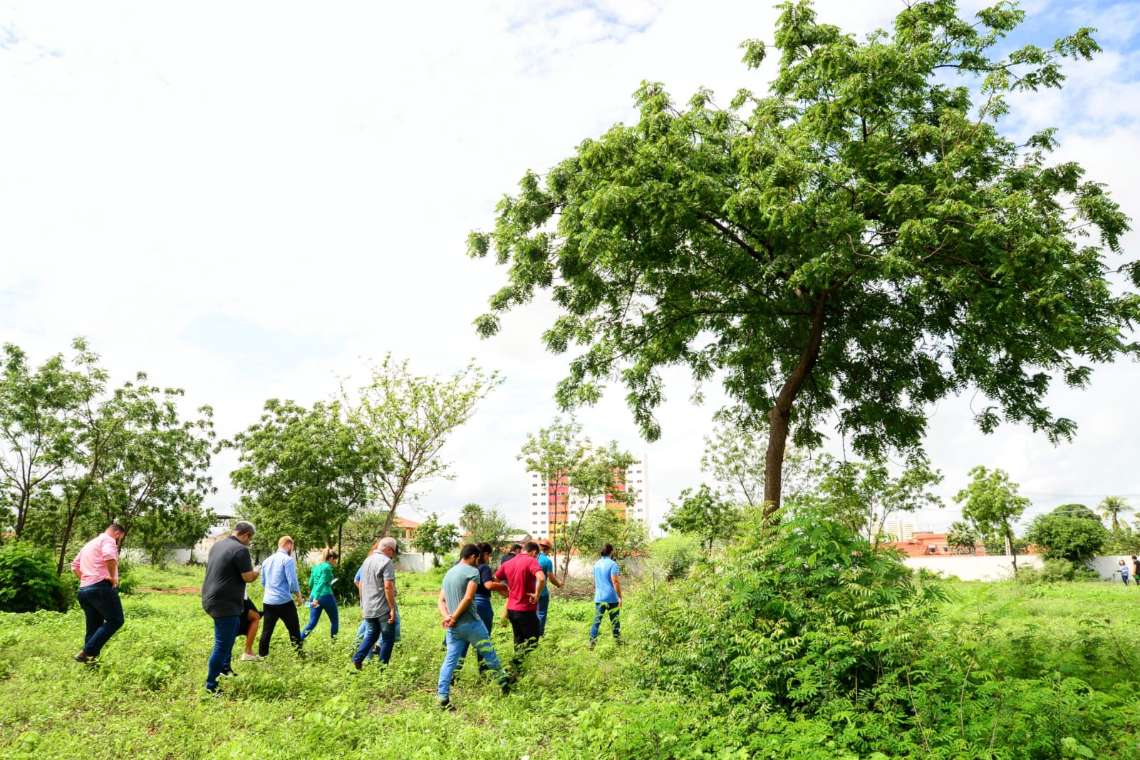 Equipe técnica da Prefeitura realiza visita ao terreno onde será construído a Policlínica de Mossoró