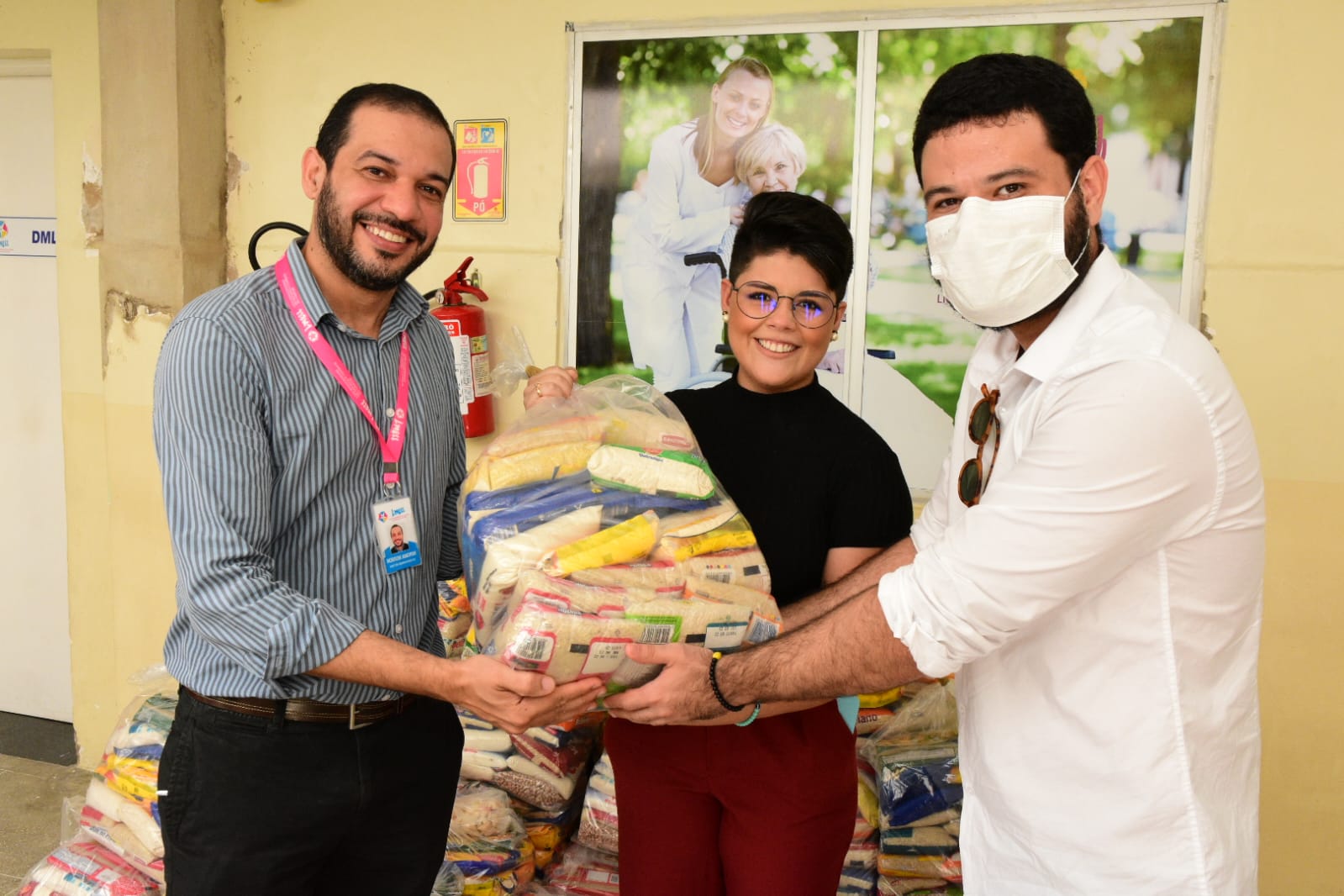 Prefeitura entrega mais de meia tonelada de alimentos à Liga de Estudos e Combate ao Câncer