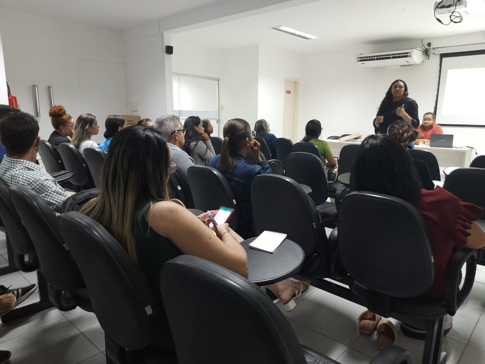 Comissão realiza treinamento com mesários que trabalharão nas eleições para Conselheiro Tutelar