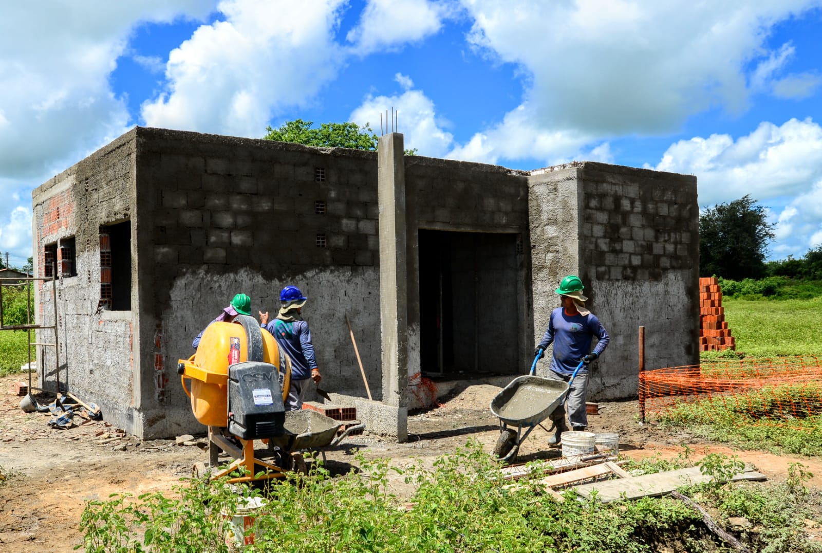 Obras das UBSs de Cordão de Sombra e Hipólito estão em ritmo acelerado