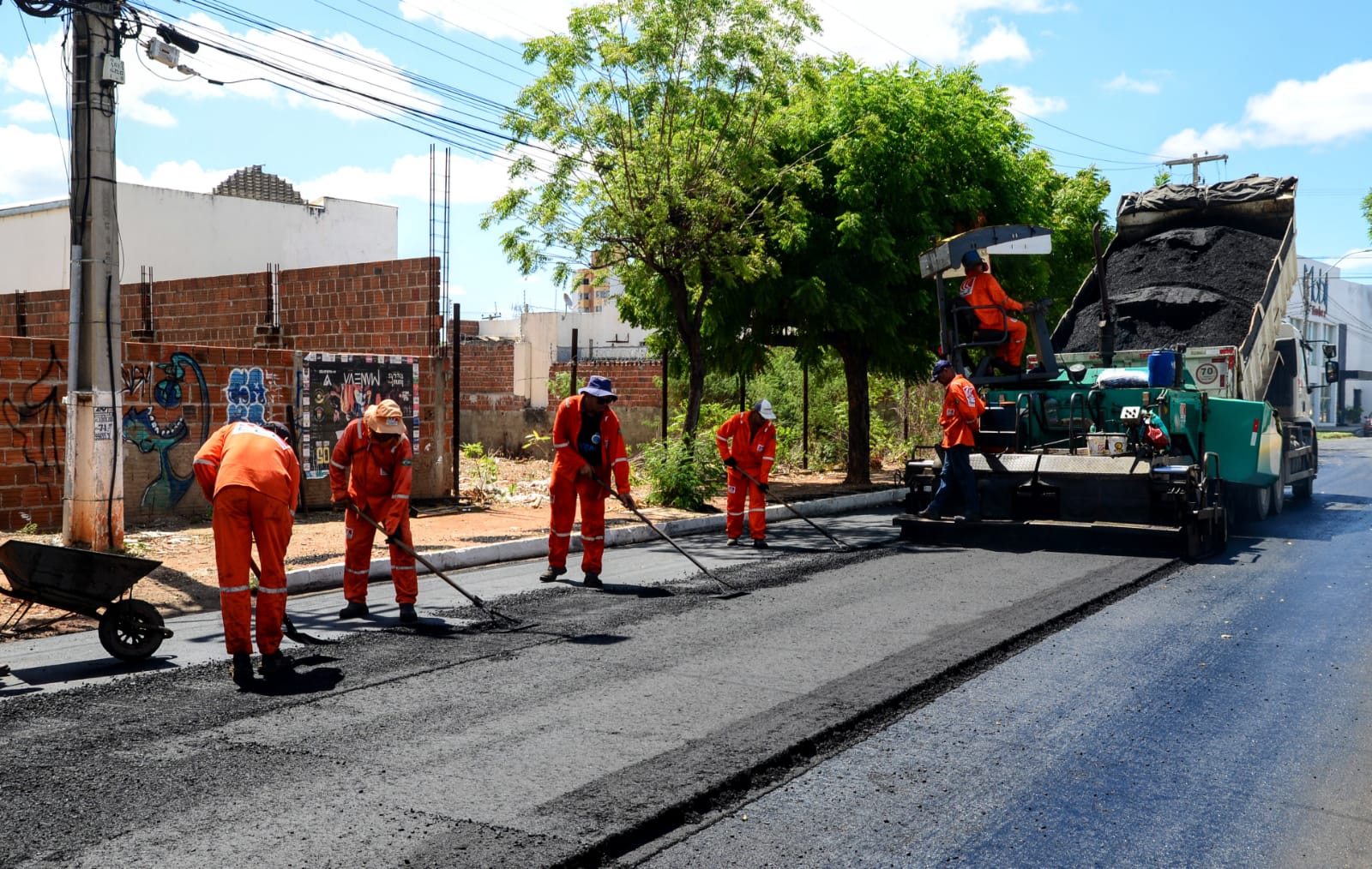 Prefeitura inicia capeamento asfáltico de trecho da avenida Rio Branco  entre a Augusto Severo e Prudente de Morais