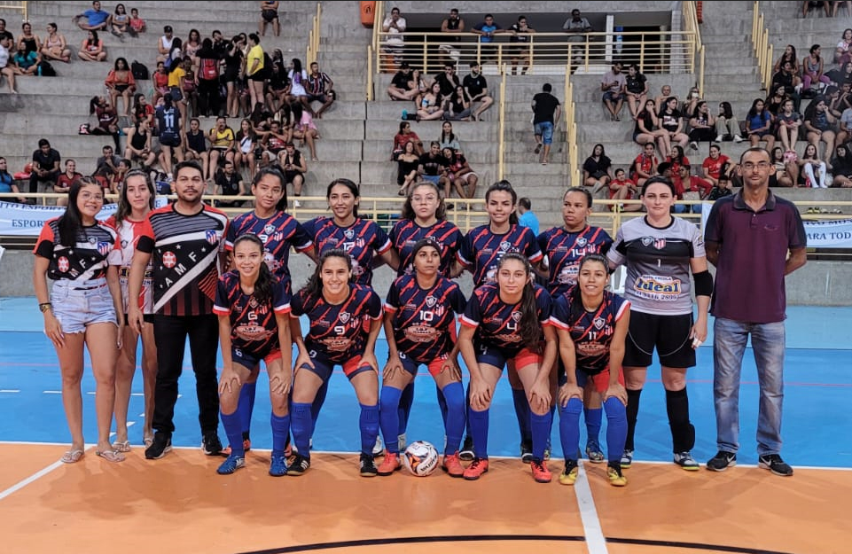 CEM: Abertura do futsal feminino é marcada por muitos gols