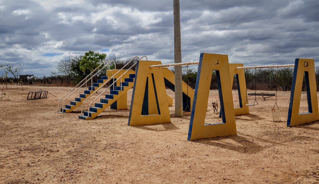 Equipes do “Mossoró Limpa” seguem trabalhando no conjunto Odete Rosado