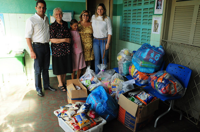 Município realiza doação de alimentos a instituições de caridades