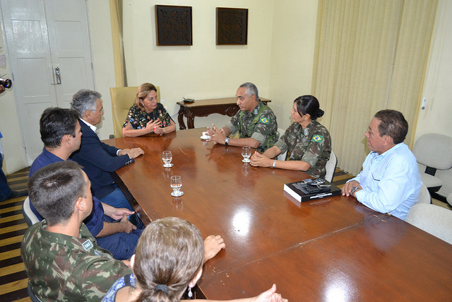 Prefeita recebe tenente-coronel das Forças Armadas no último dia da Operação Potiguar III em Mossoró