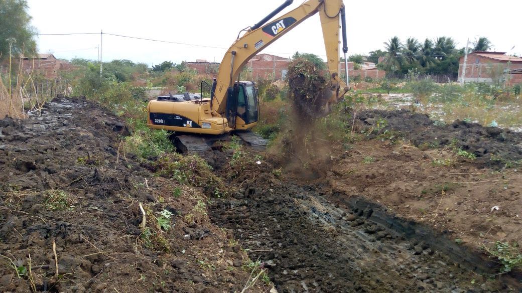 Prefeitura de Mossoró alerta para aumento do risco de se jogar lixo nas ruas durante o período chuvoso