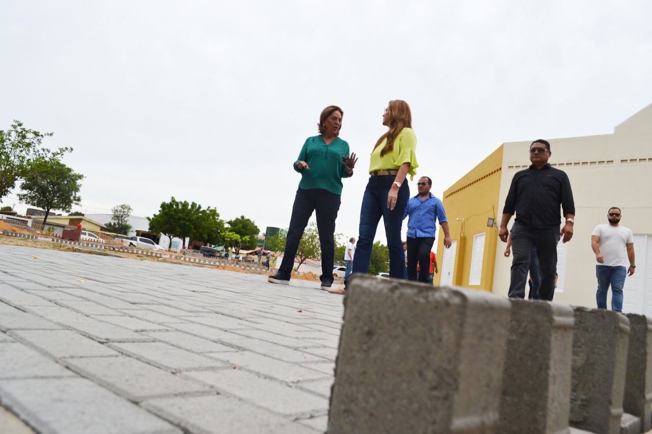 Prefeita Rosalba Ciarlini visita obras no Ulrick Graff