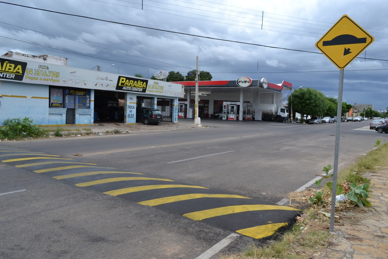 Município instala 30 redutores de velocidade