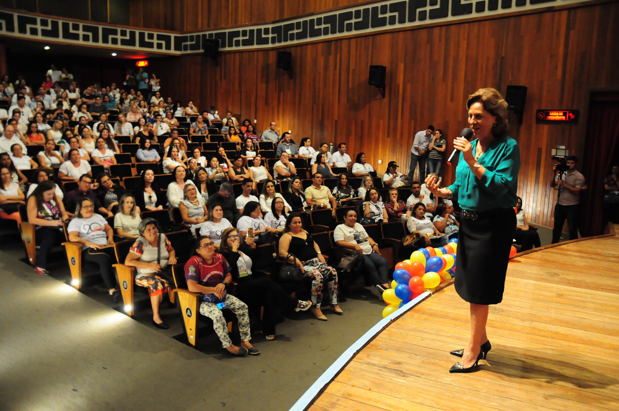 Evento de 20 anos da Estratégia de Saúde da Família é marcado por emoção