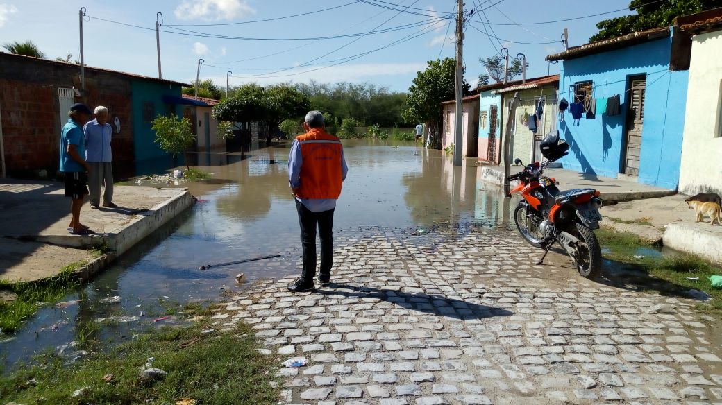 Defesa Civil monitora transbordamento das águas do Rio Mossoró e visita áreas ribeirinhas