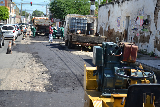 Prefeitura investe cerca de R$ 1 milhão em tapa-buraco