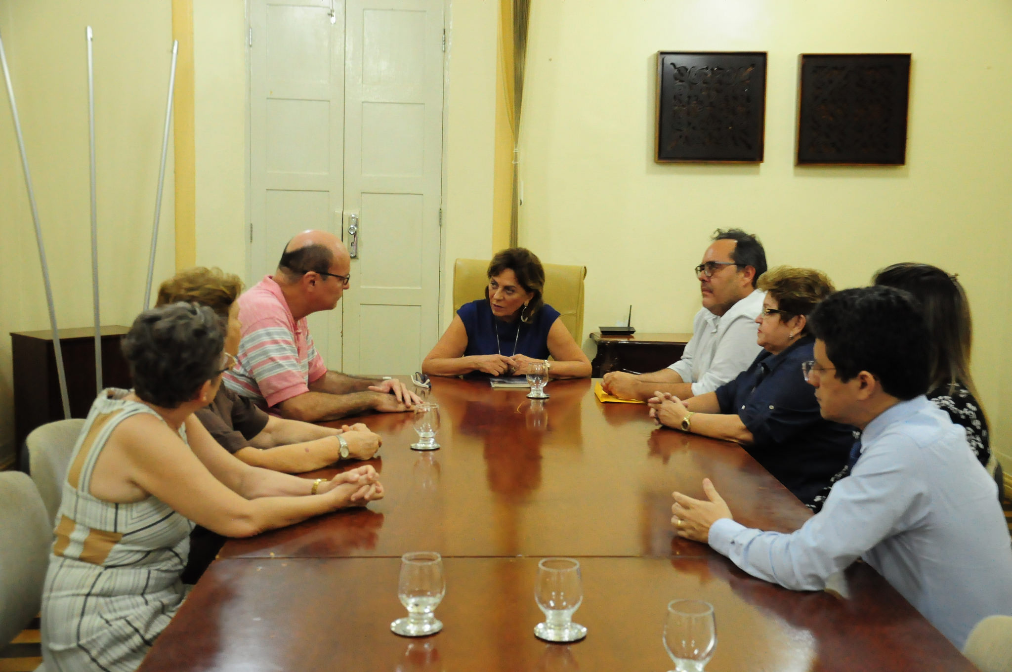 Prefeita recebe membros da Diocese de Santa Luzia e aborda festa de Santo Antônio